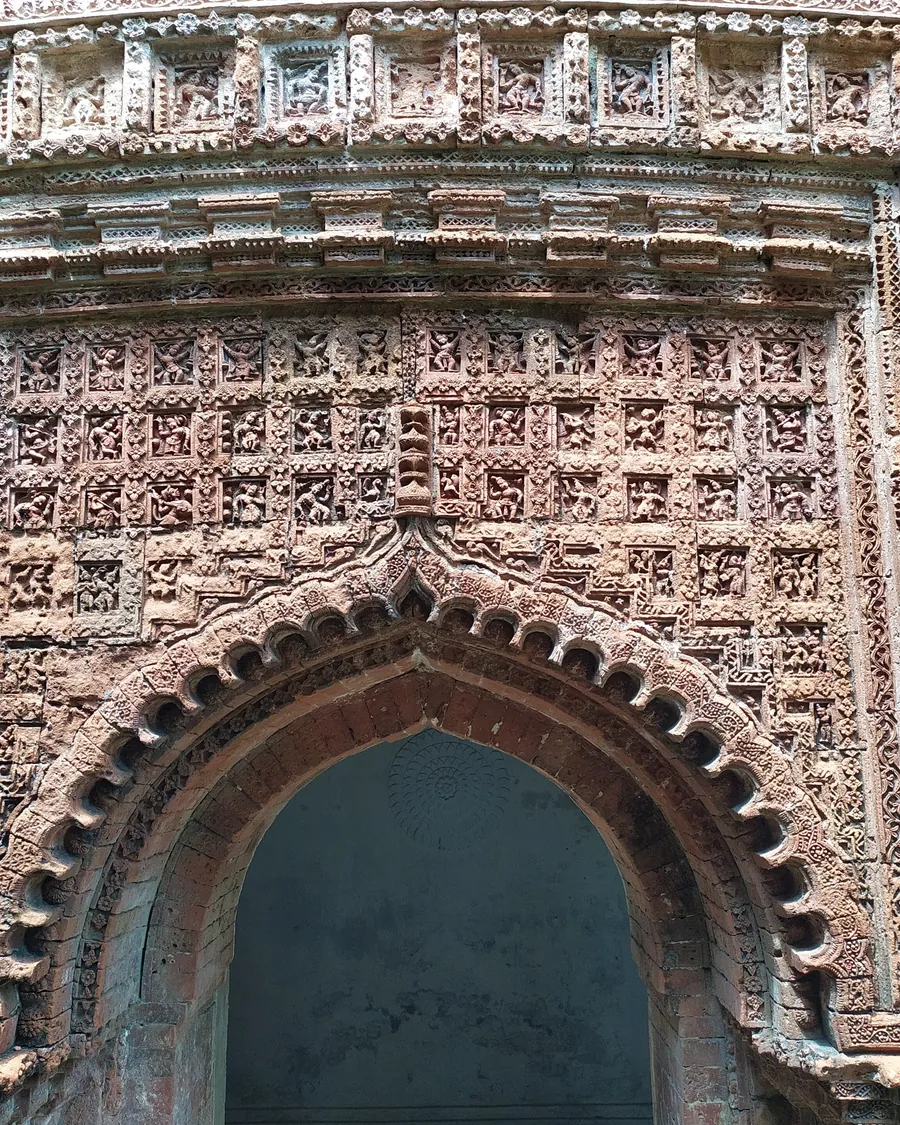 Terracotta detail on a temple at Puthia